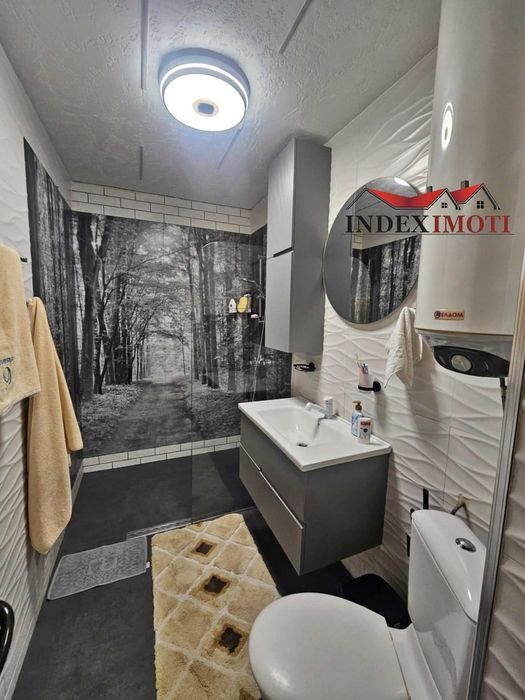 3-стаен апартамент-148кв.м,паркомясто и Голяма тераса с кухня