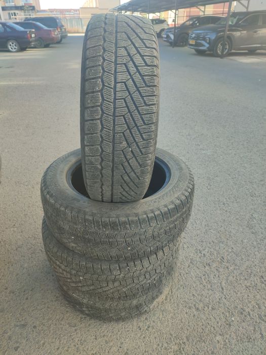Продам комплект зимних шин