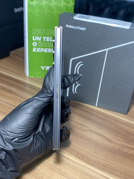 Samsung Galaxy Z Fold7 • 512 GB • Silver