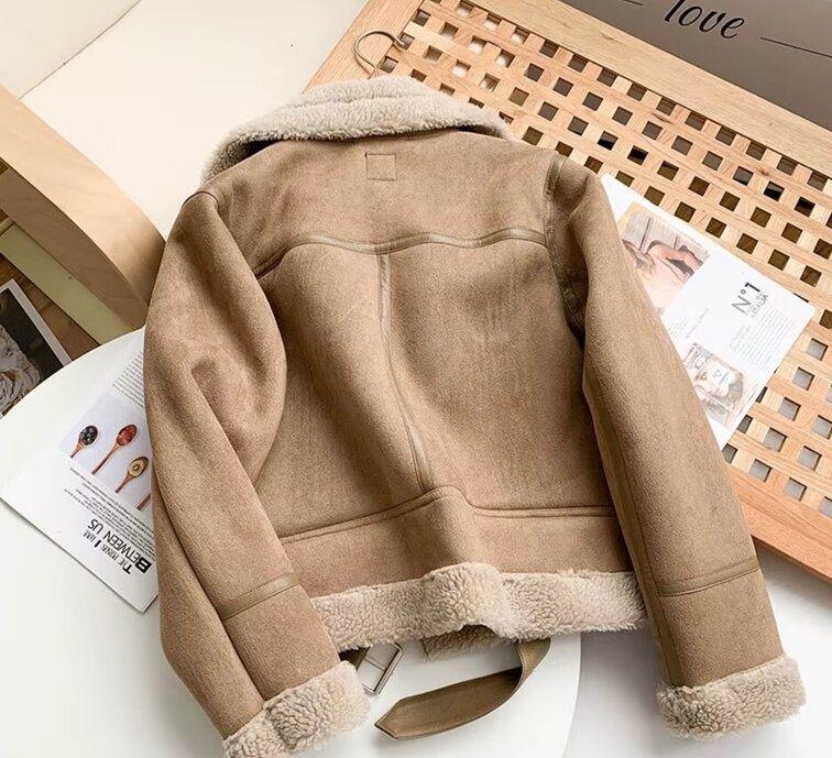 Дамско зимно велурено яке с каракул