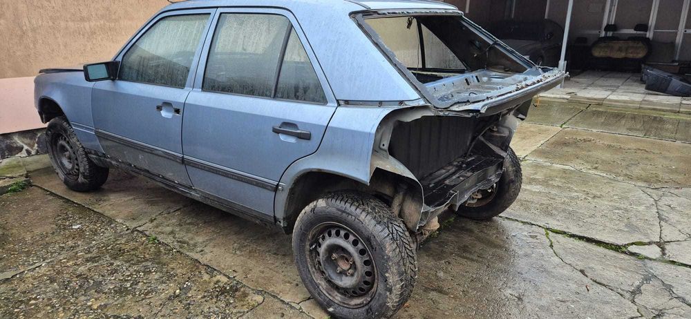 Caroserie Mercedes w124 pentru piese sau dezmembrat, w124 2.3 automata