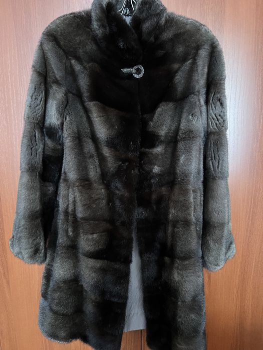 Продам шубу норковую