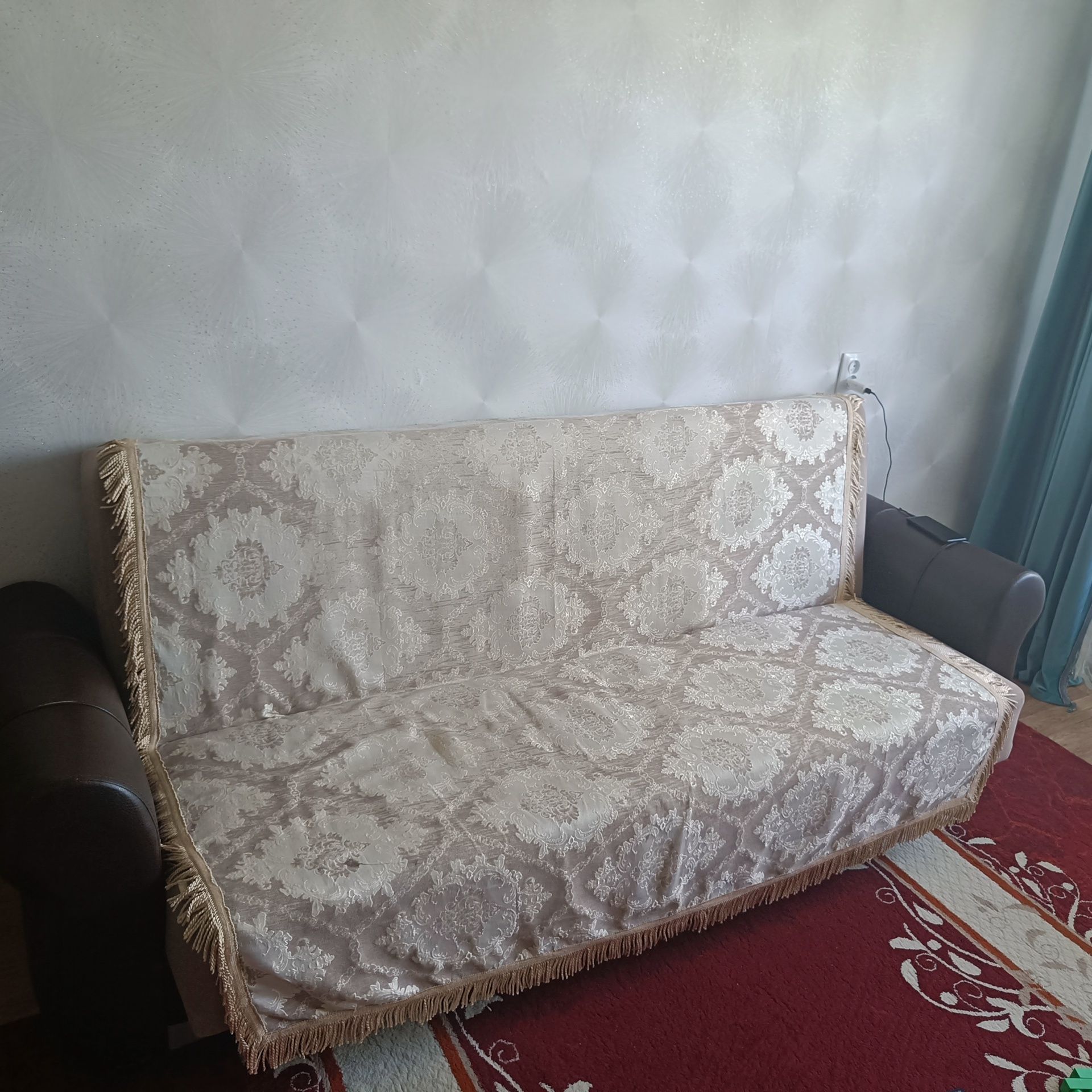 Продам диван раскладной
