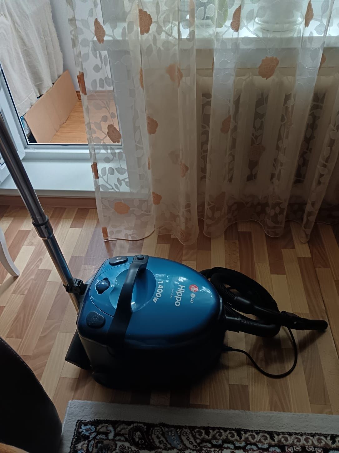 Моющий пылесос LG