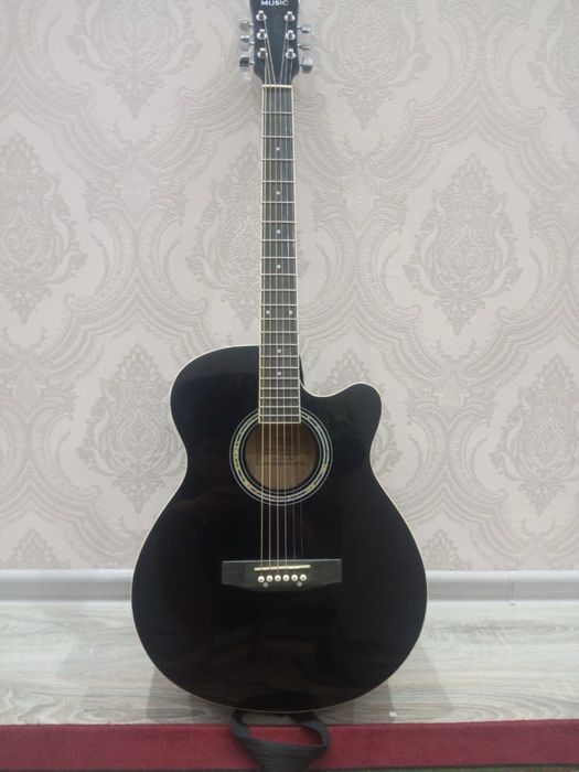 Gitara Akustika
