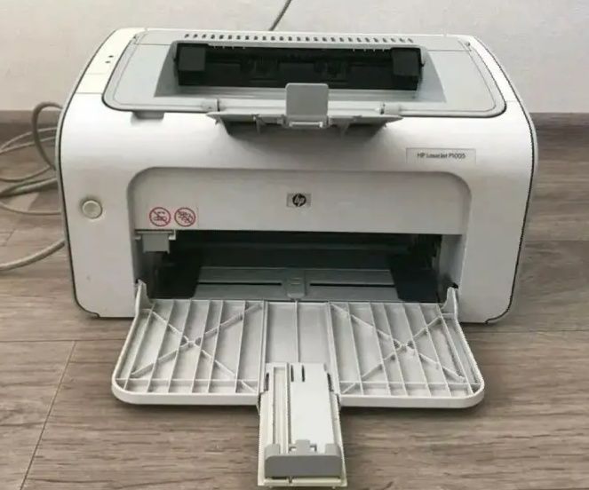 Продам офисный лазерный принтер hp доставка