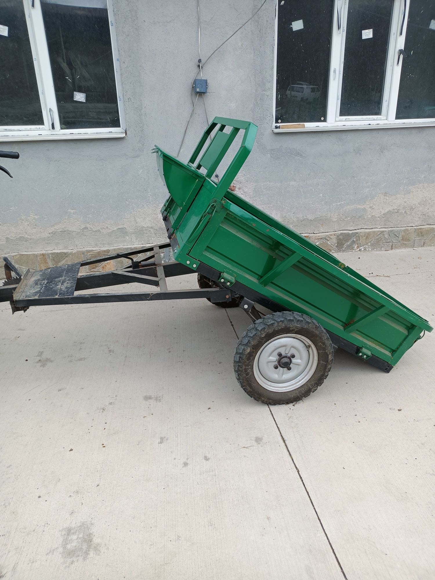Продавам дизелов мотоблок белини