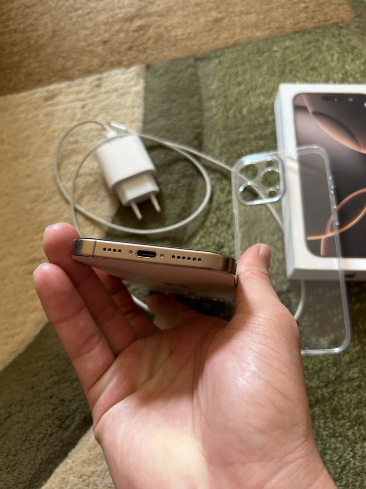 iPhone 16 Pro Max 256гб емксть 100% тек 73 рет рарядтаоган 2 ай устага