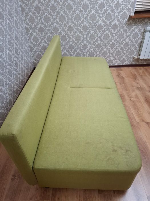 Диван, в отличном состоянии