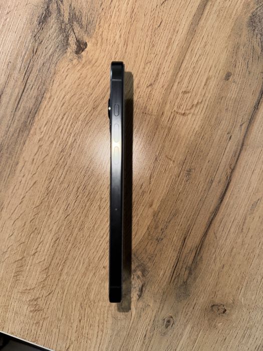 IPHONE 16 pro max 246 gb , AH/A Dubai