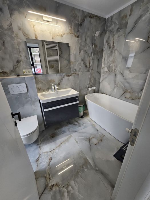 Inchiriez casa construita in 2024 + curte