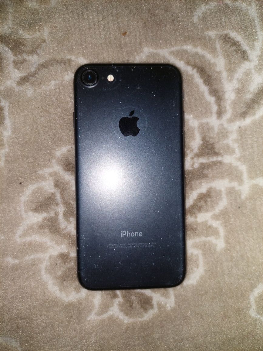 Iphone 7 kafoladi bilan
