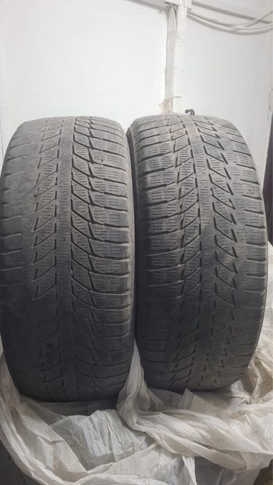 Продам шины 225/50/17