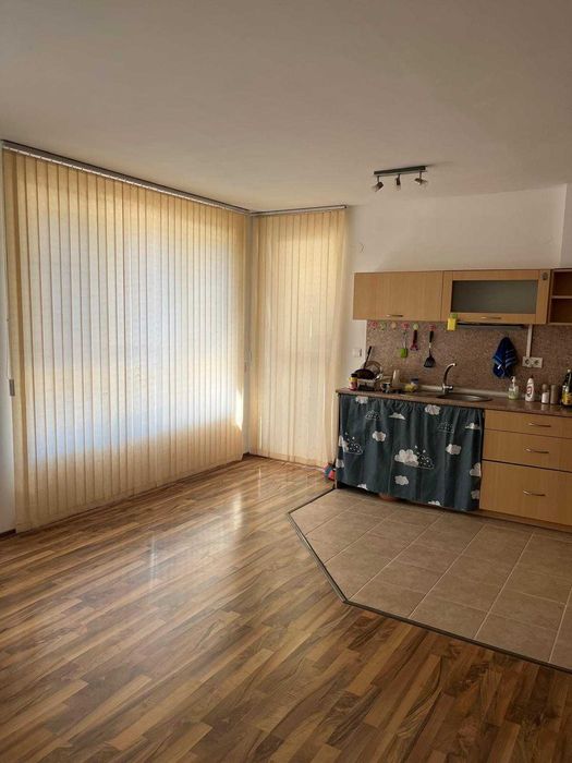 Тристаен апартамент под наем