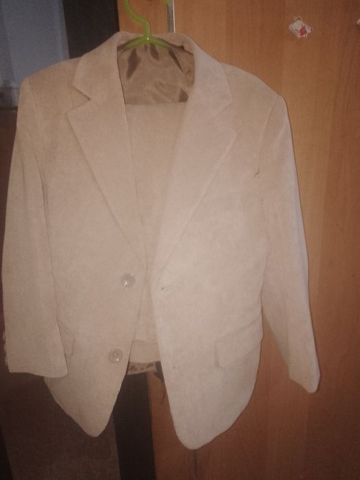 Срочно продам костюм