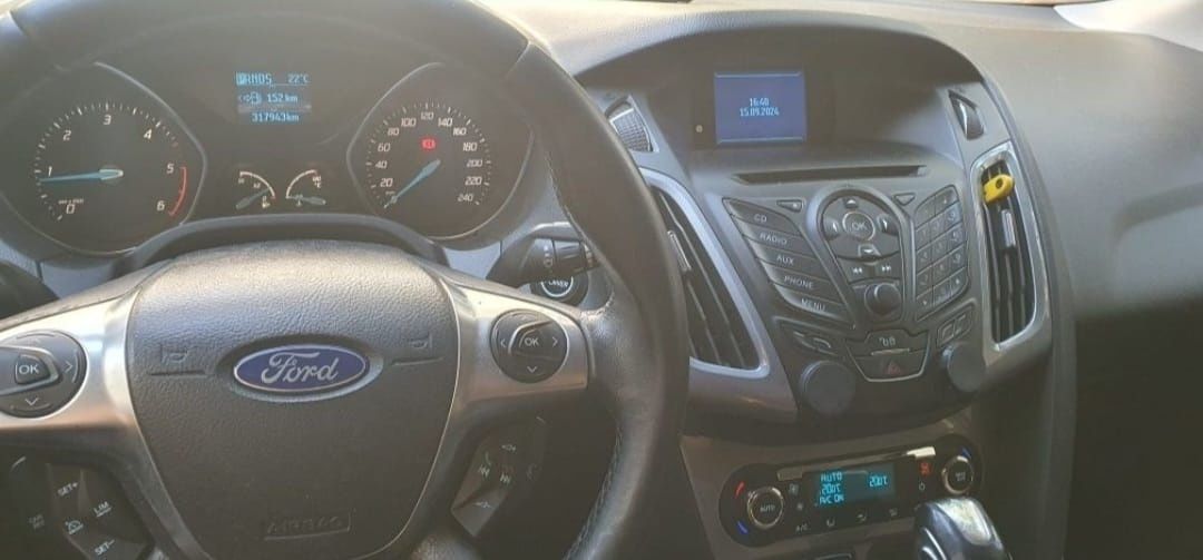 Vând Ford focus 2011