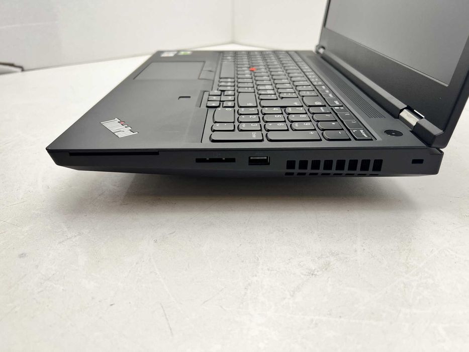 Lenovo ThinkPad P15 4K OLed i7-10875H 32GB 1TB RTX 3000 6GB Гаранция