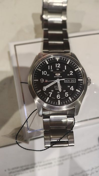 Seiko 5 sports 23jewels SNZG13j1.Нов с гаранция