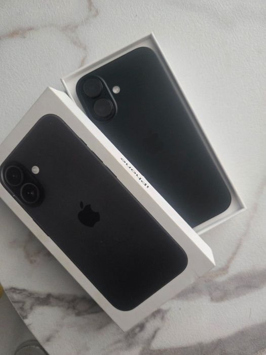 iPhone 16 256GB с кутия и зарядно