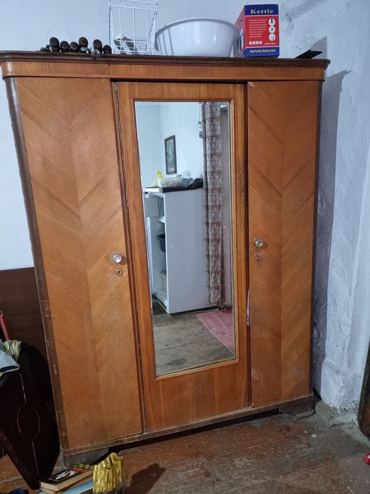 Сотилади Шкаф Тримо Фляга