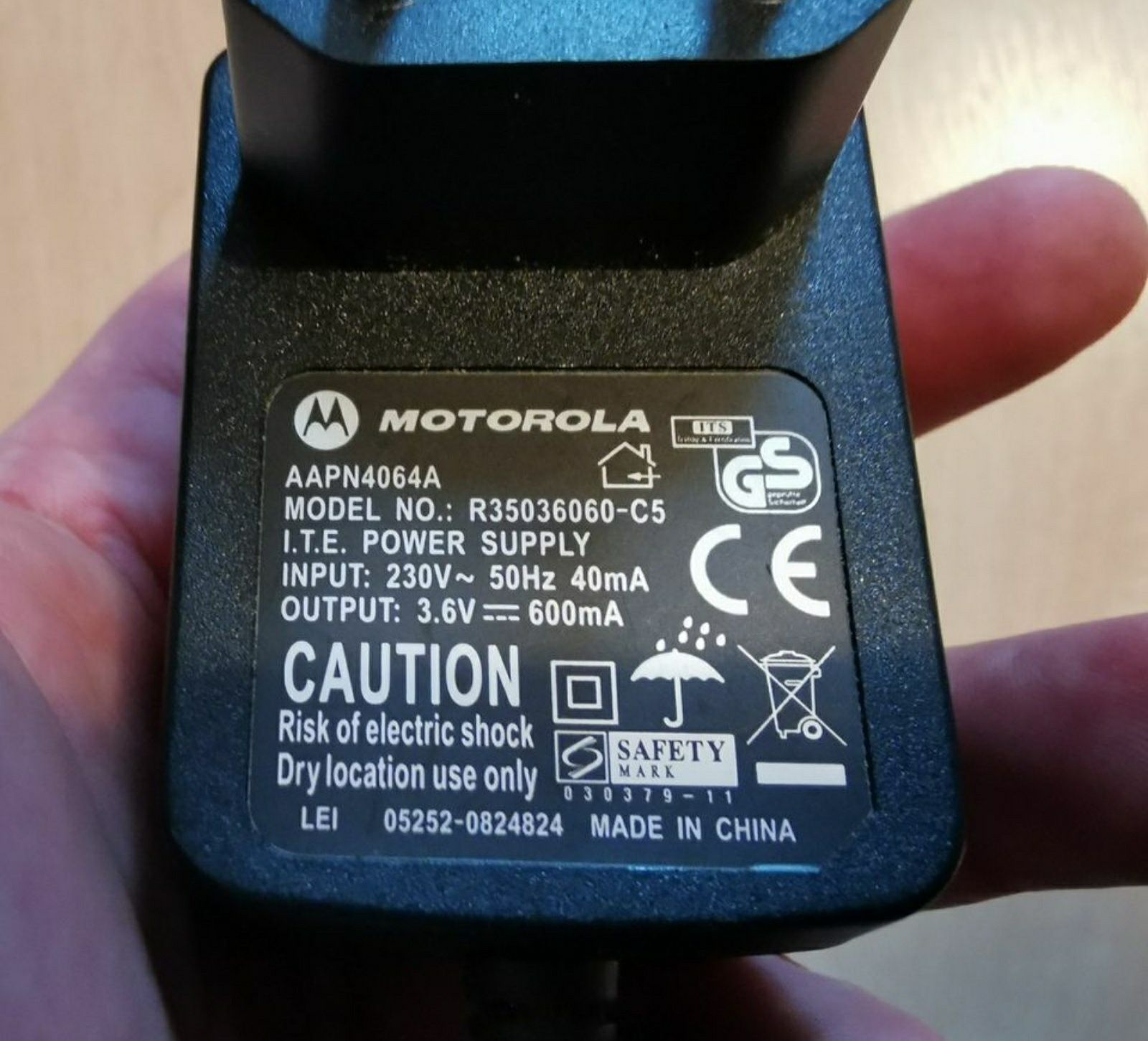 Incarcator original Motorola AAPN4064A, 3.6V, 600mA