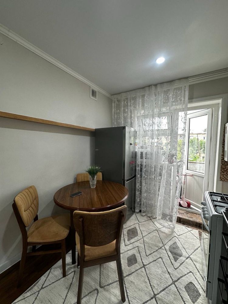 Квартира продается,Мирабадский р-н,ЭлектроАппарат 1/3/4 неТорец кирпич