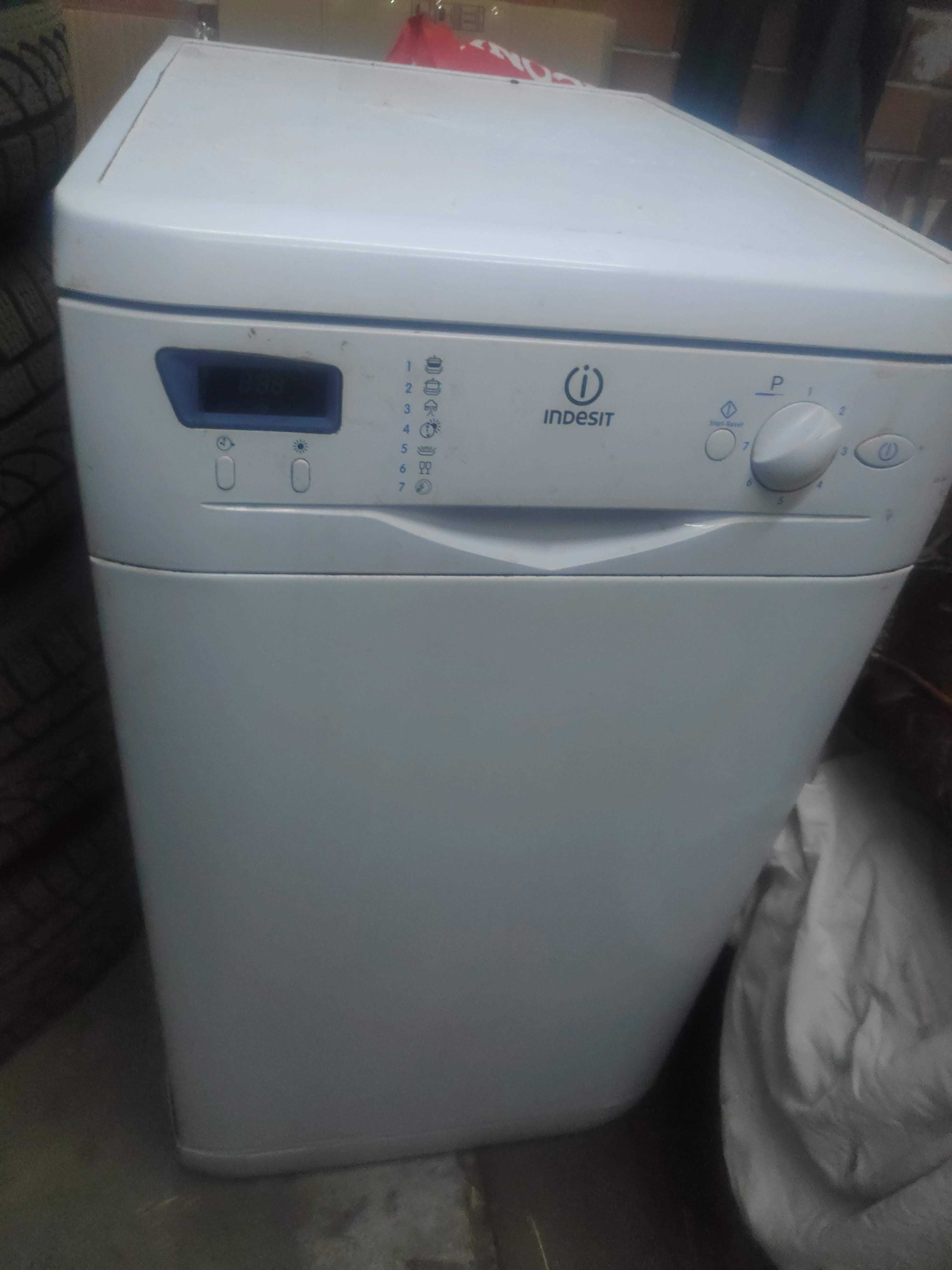 Съдомияна Indesit  IDE 44  45 см