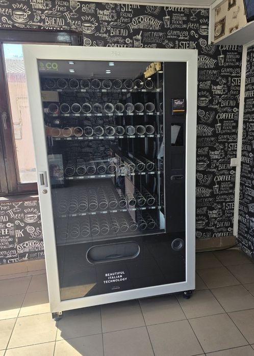 Automat Vending de băuturi reci si snack FAS 1050