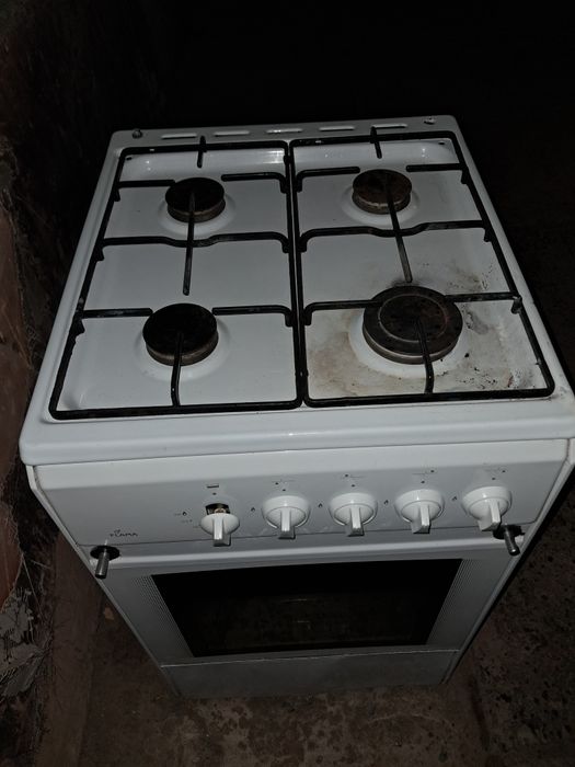 Продаётся газ плита  15 000