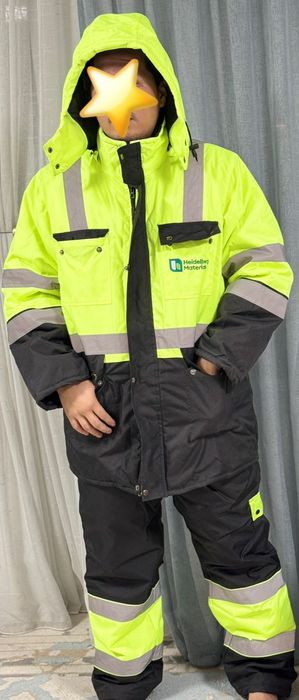 Продам Новую Зимнию спецодежду