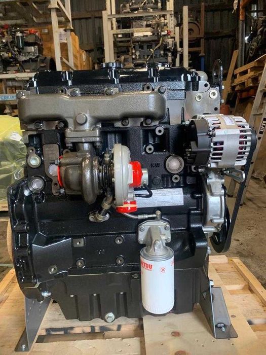 motor perkins nm38858 1104d-44ta nou