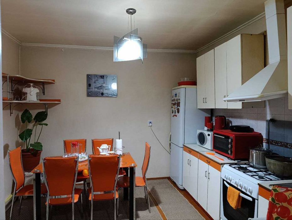 №3656.Уй Сотилади!!