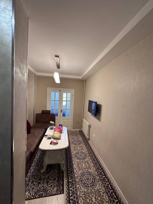 Гунчада  3 хона 1- кават  сотилади. Тинчлик метро  якинида.