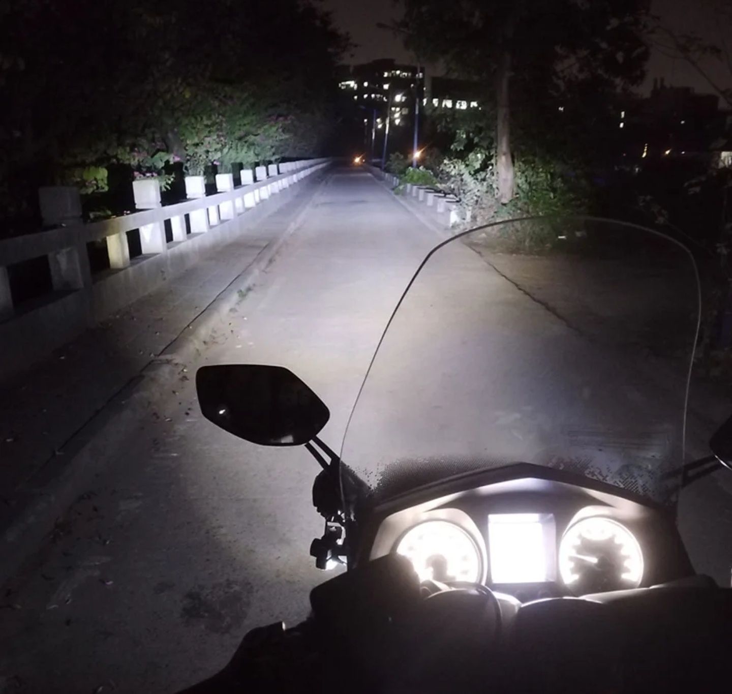 Proiectoare auxiliare moto led 40w