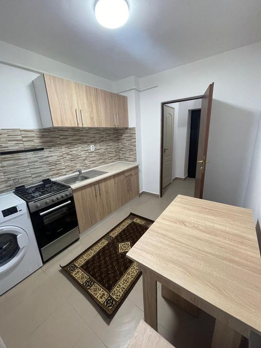 Apartament de închiriat.