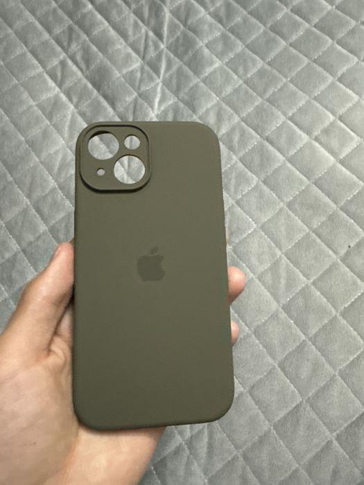 Чехол темно зеленый айфон 15 в хорошем качестве