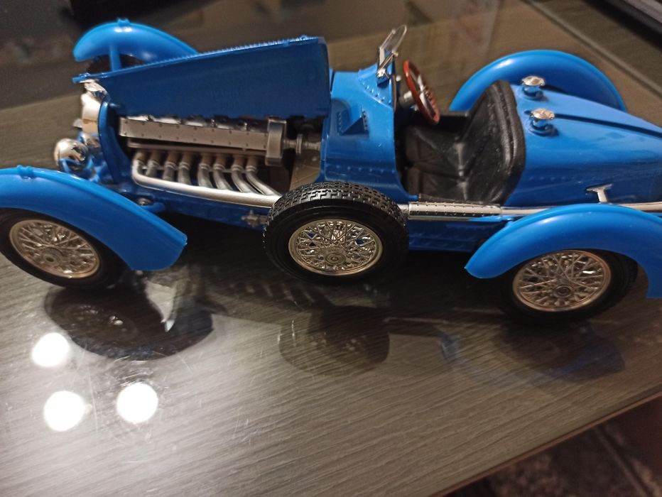 Колекционерска количка bugatti 1/ 18 ретро