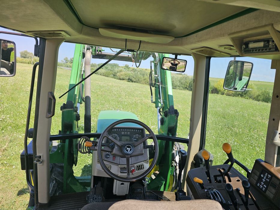 Vând John Deere 6310 cu incarcator frontal