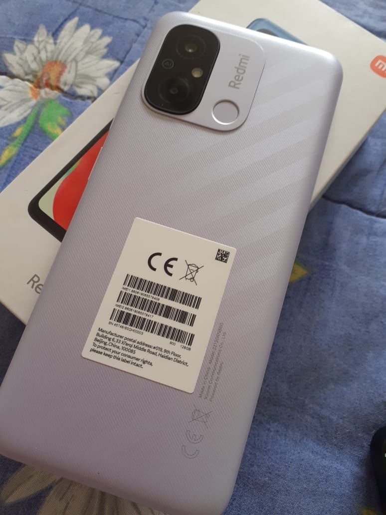 Продам смартфон Redmi 12 c