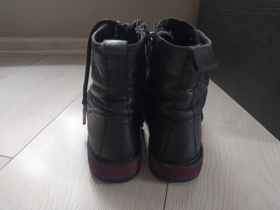 Боти Zara естествена кожа 31 и 32номер