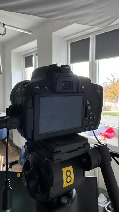 Aparate Foto Canon 650D & 700D