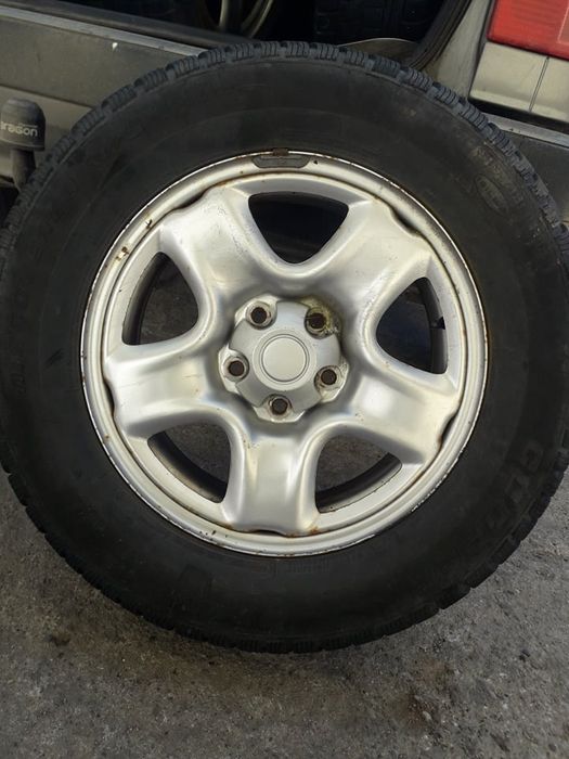 Гуми 14,15,16,17,18 +Джипови