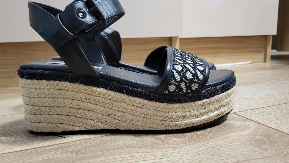Сандали Pepe Jeans