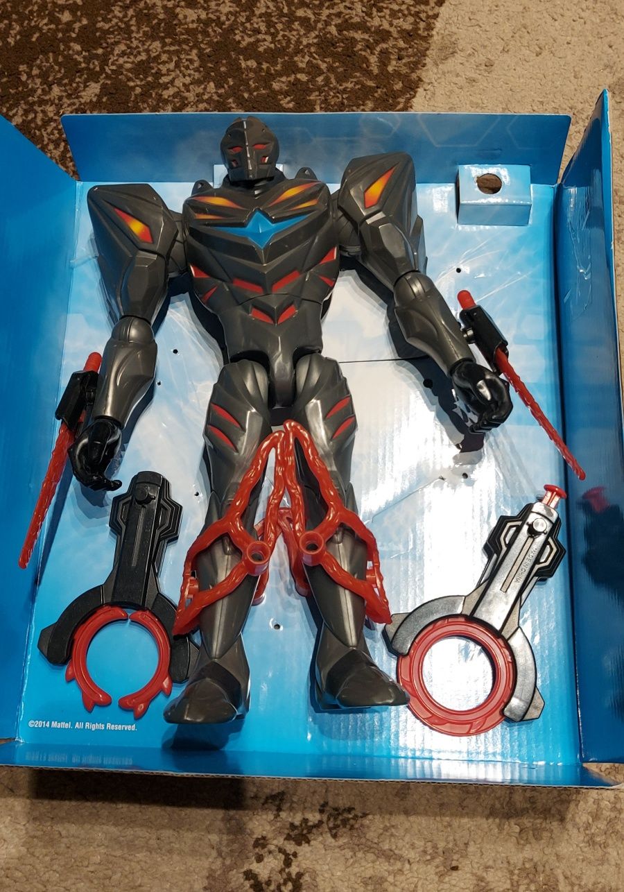 Figurina Dread Sierra Mortal, firma Max Steel din America