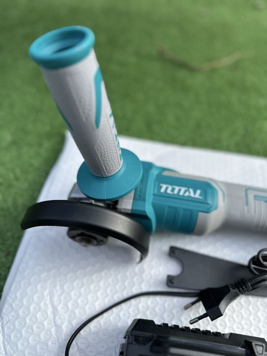 Акумулаторен безчетков ъглошлайф Total Industrial 20V