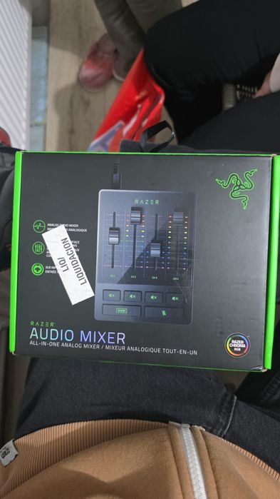 Mixer audio razer 4 canale