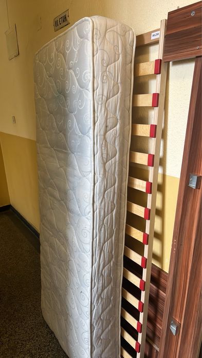 Немско легло с подматрачна рамка с матрак