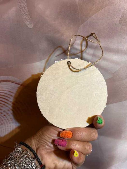 Un "altfel" de glob,hand made,10 cm diametru, un minunat ornament