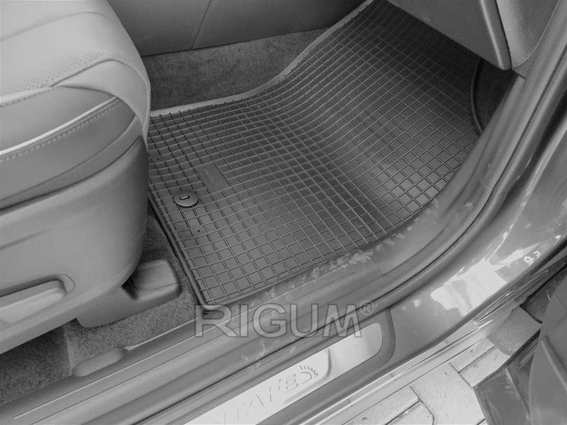 Гумени стелки или багажник HYUNDAI Santa Fe 2019-2021 и след 2021г.