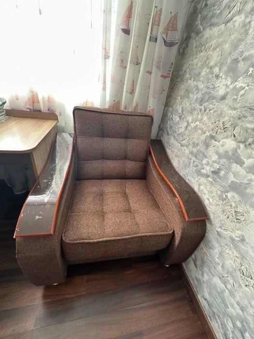 Продам диван и 2 кресла , диван 214*85, кресло 91*85